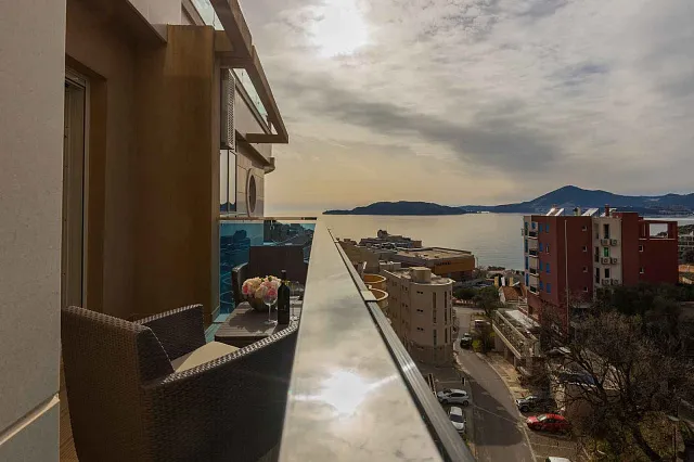 Luxury two-bedroom penthouse for sale in Pržno! — photo 4
